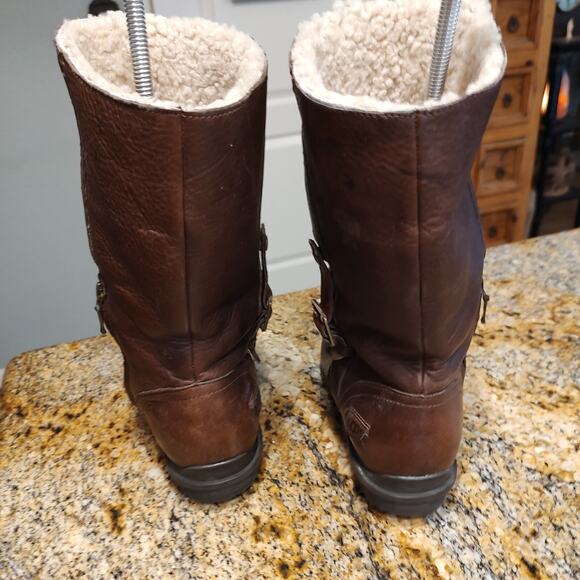 UGG Australia Bellevue Women Brown Leather Sheepskin Lined Boots 5745 Size US 9 - Picture 11 of 11